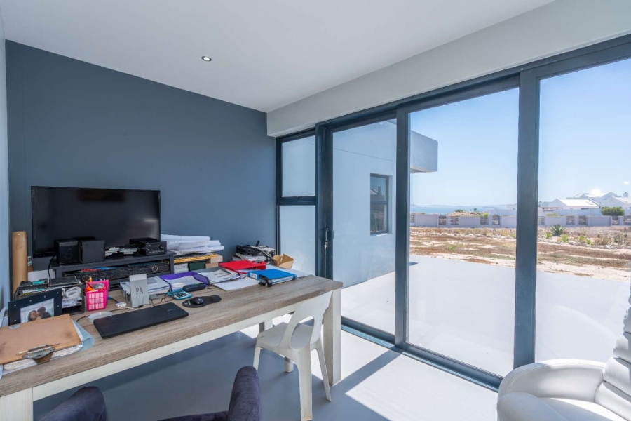 3 Bedroom Property for Sale in Oliphantskop Western Cape